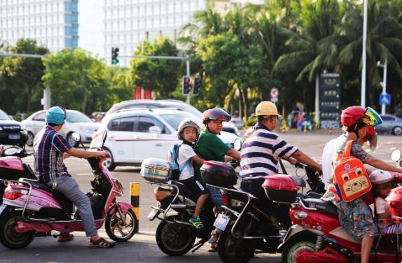 單月產(chǎn)量增長48.4%，電動車憑什么這么火？