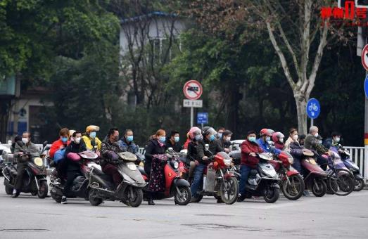 河北解讀電動自行車新規(guī)：允許搭載1人，且不限制年齡